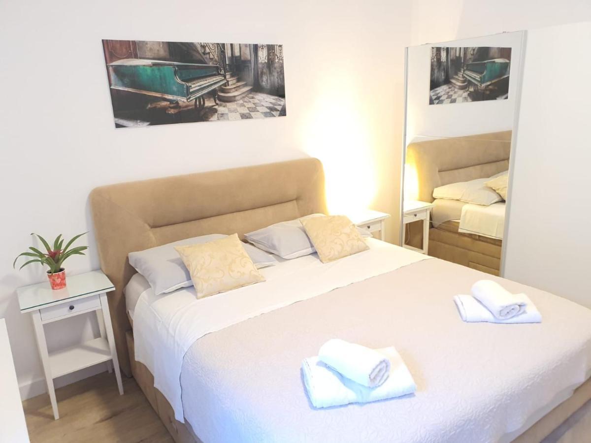 Apartments Anica & Gabriela Makarska Exterior photo