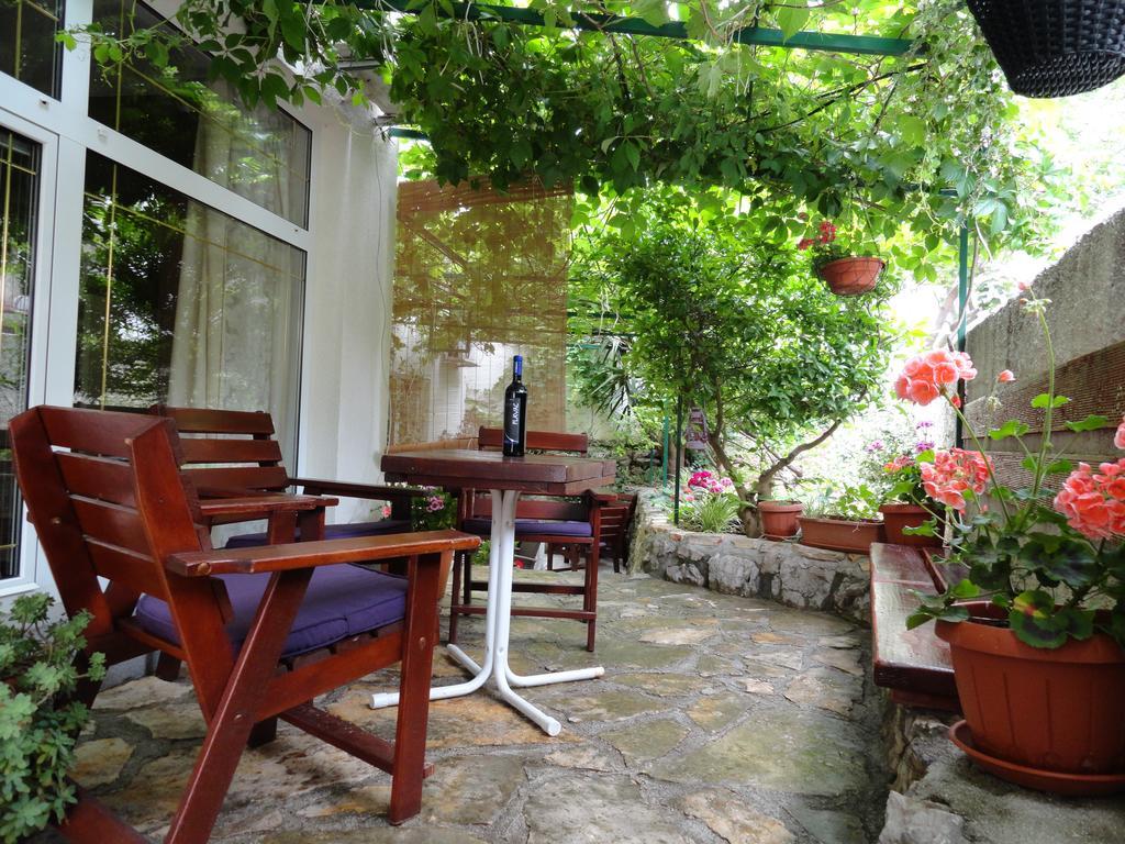 Apartments Anica & Gabriela Makarska Exterior photo